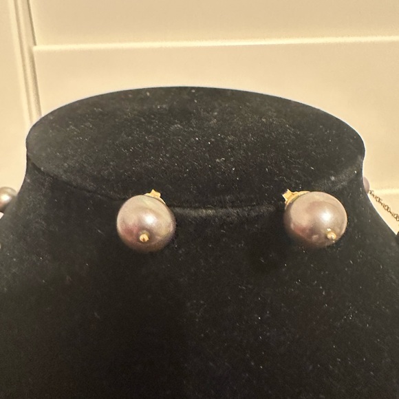 14k yellow Gold and Tahitian pearl station necklace and stud earrings - Picture 3 of 11